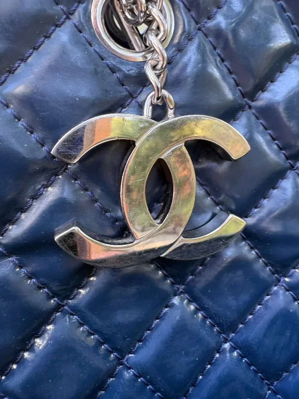 CHANEL Navy Blue Quilted Patent Leather Tote Bag Silver Chain Shoulder Bag - Picture 10 of 16